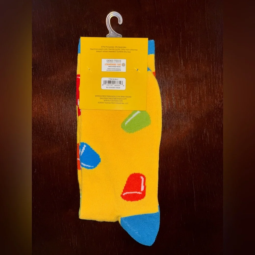 DOTS NOVELTY CREW SOCKS NWT MEN’S SHOE SIZE 6-12